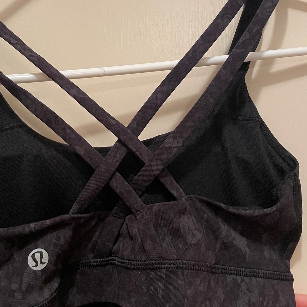 Lululemon Energy Bra - Picture 3 of 4